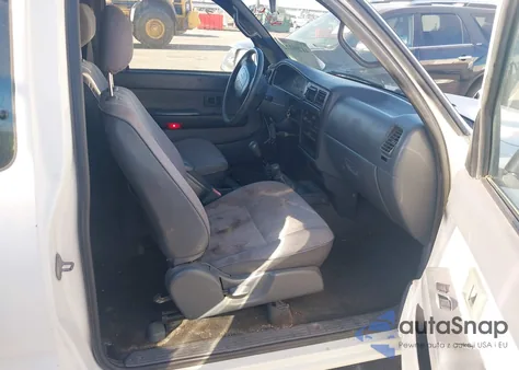 1997 Toyota Tacoma Base V6 from USA, damaged, VIN 4TAWN72N6VZ324548